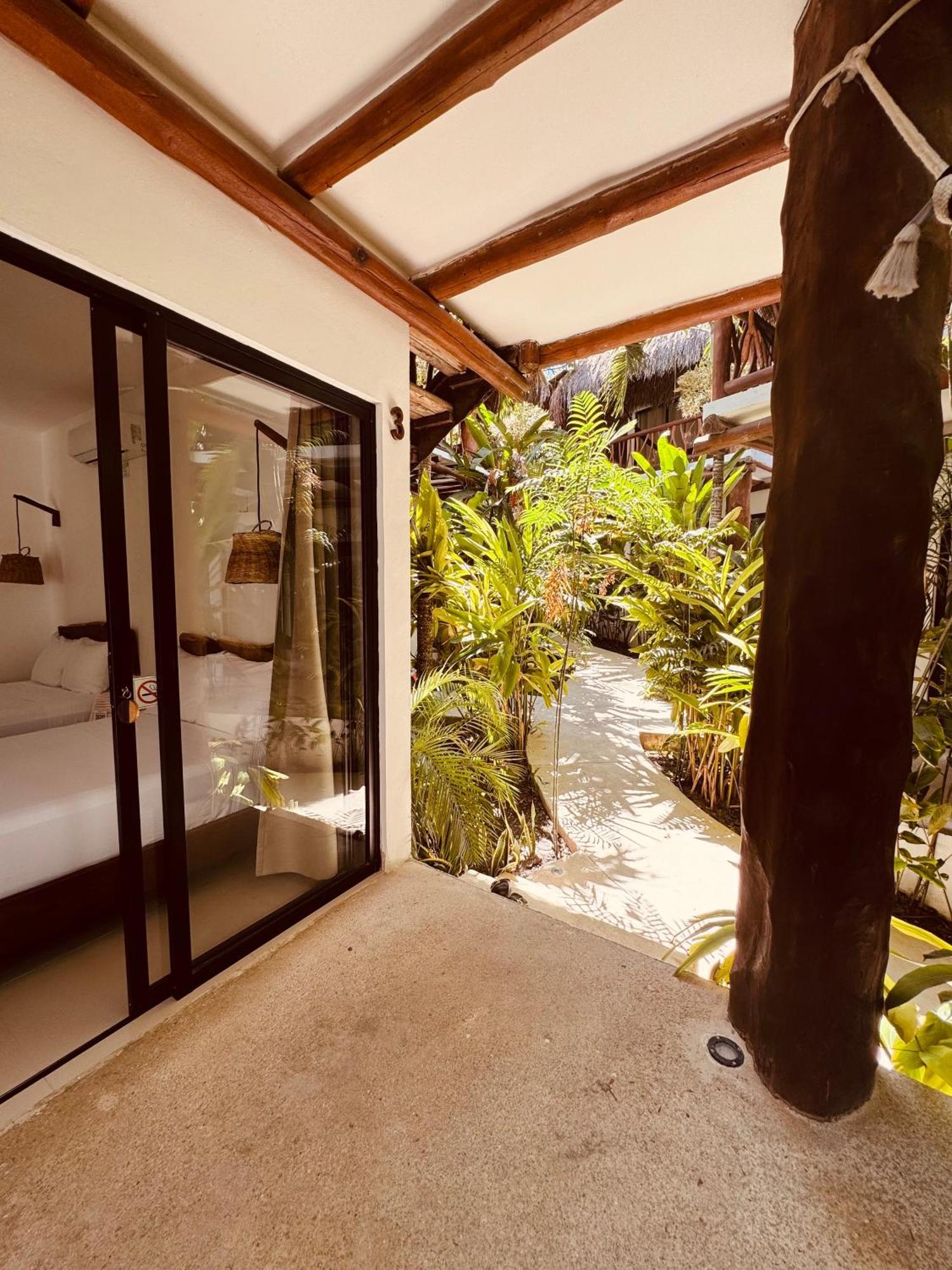 Hotel Amarbacalar Extérieur photo